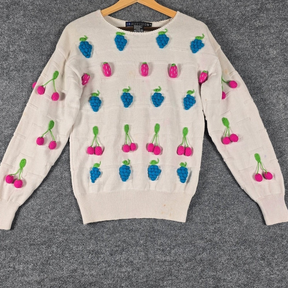 VTG I.B Diffusion White Fruit Applique Knit Sweater Grapes Cherries Size S‎